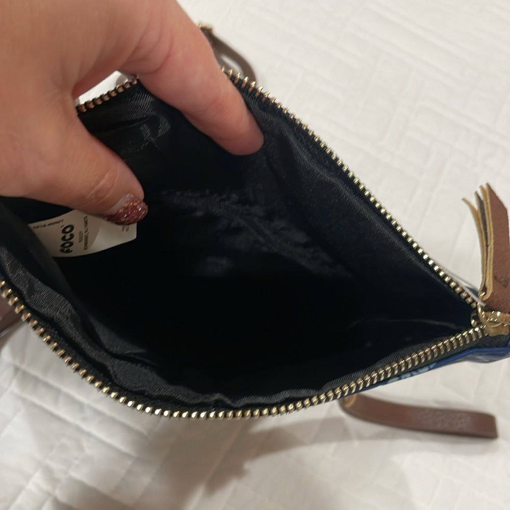 FOCO Dallas Cowboy Printed Cross Body Bag ⭐️ - Picture 7 of 9